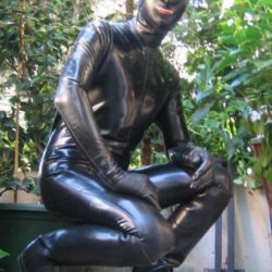 Avatar of RUBBERSKLAVE