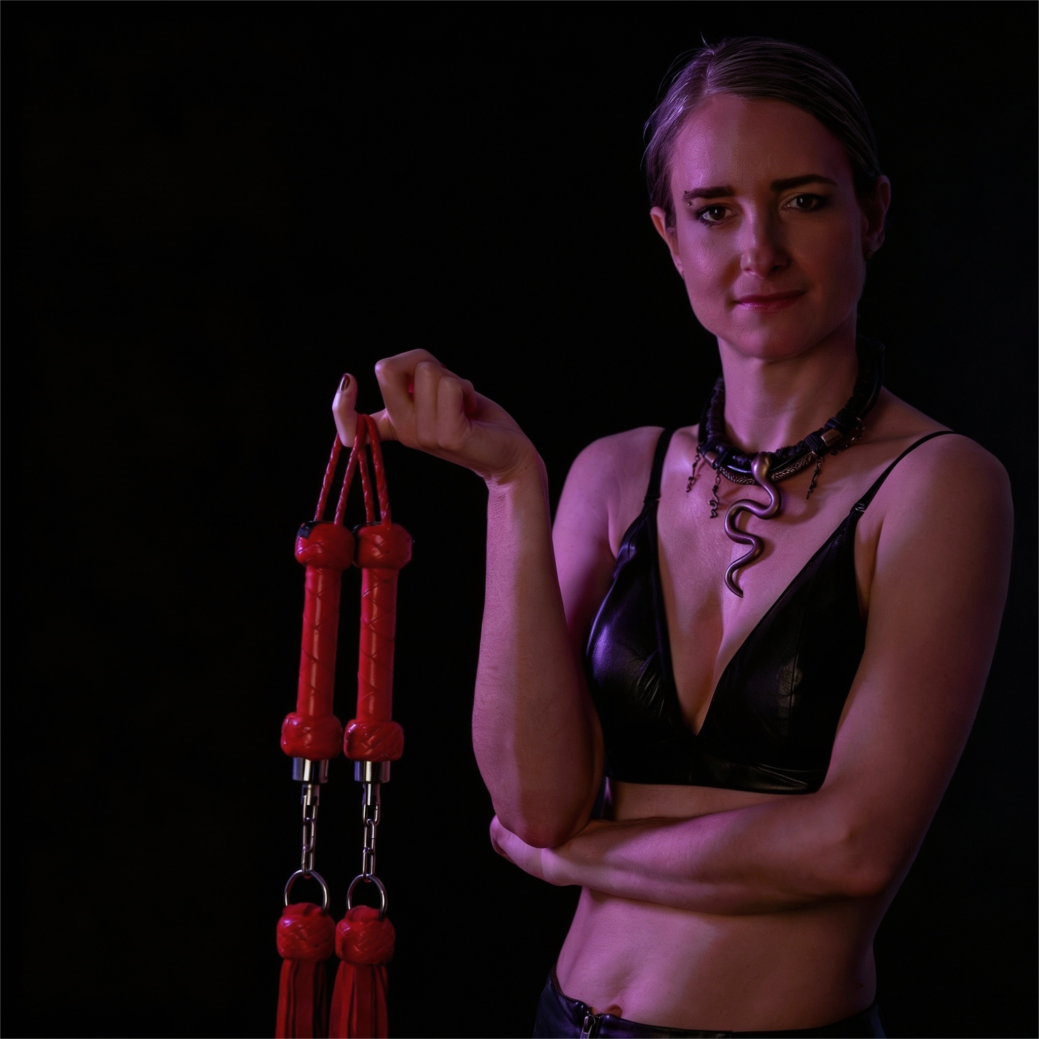 30Hekate_Flogger