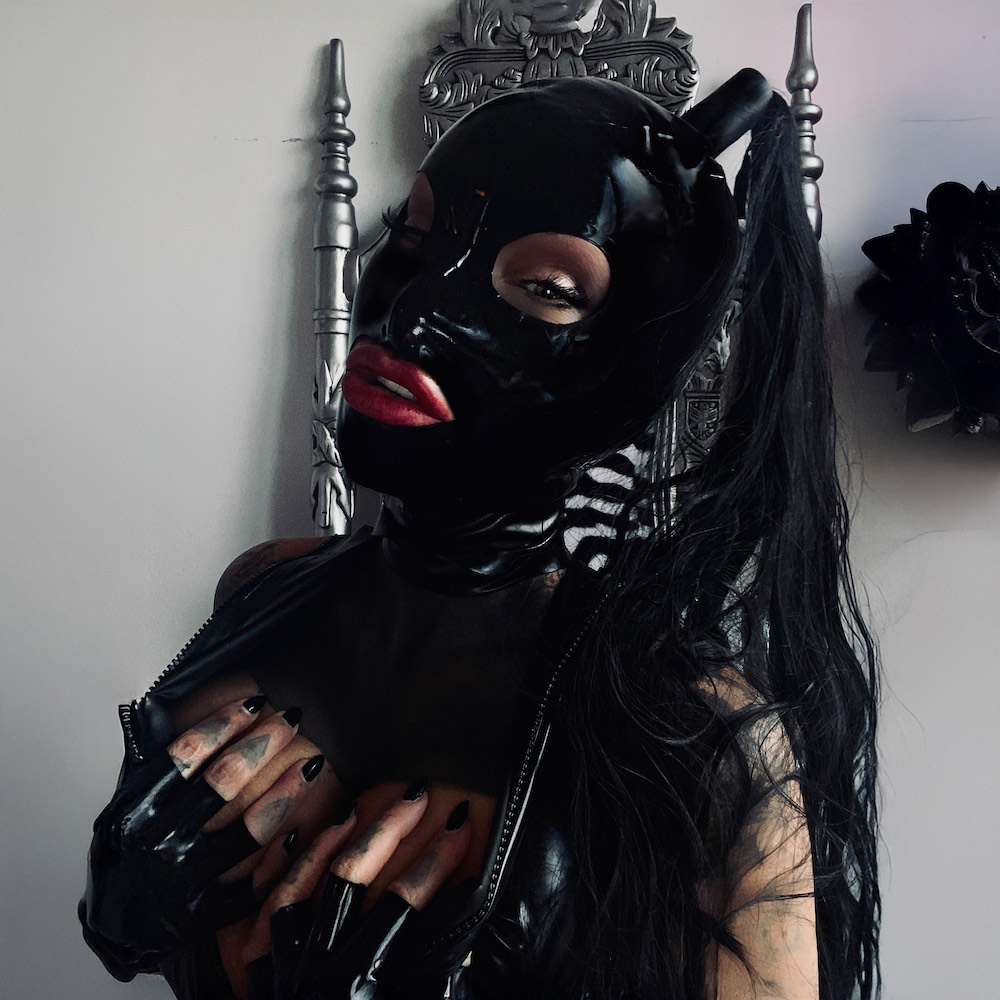 70Mallory_van_nox