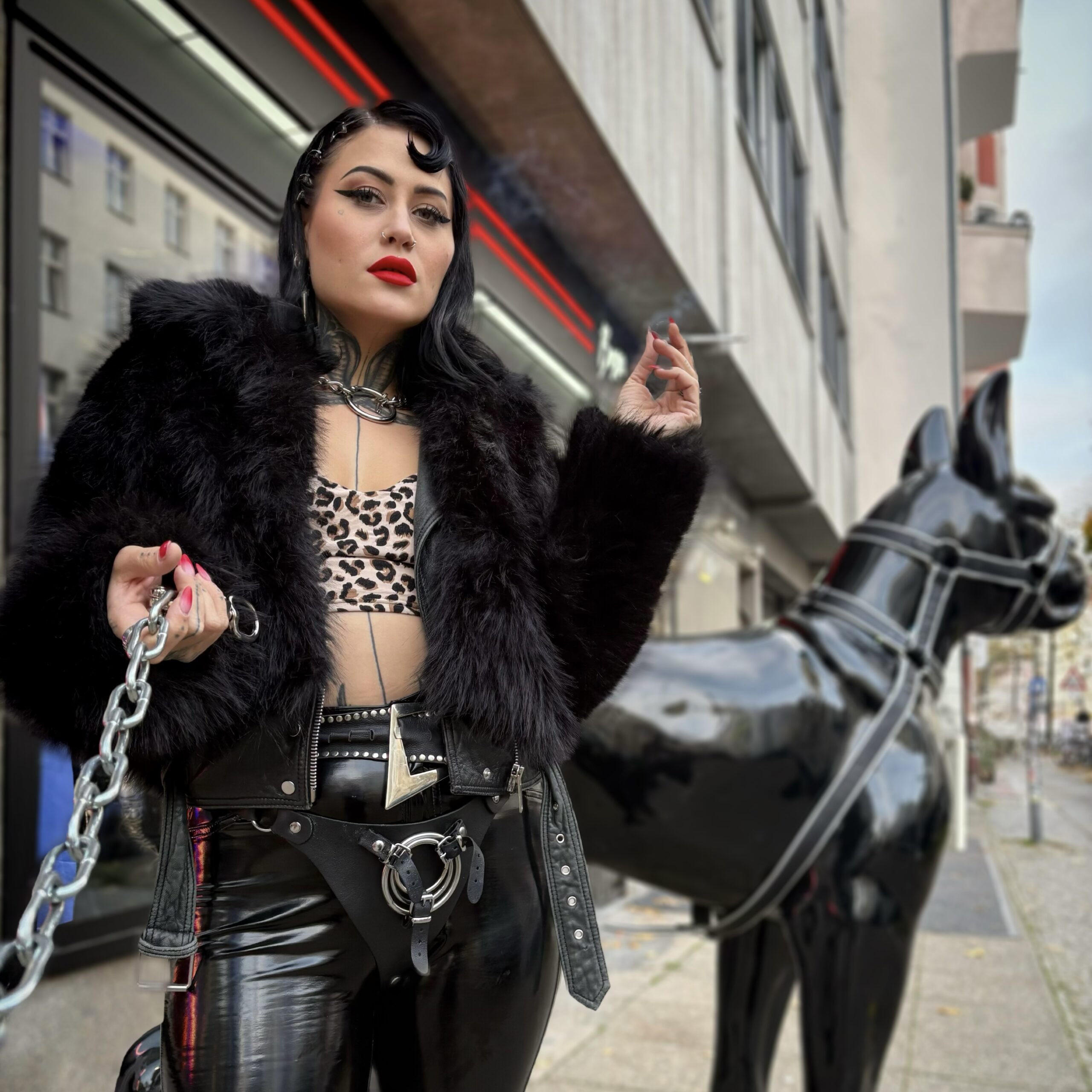 10-rosie-riot-mit-hund
